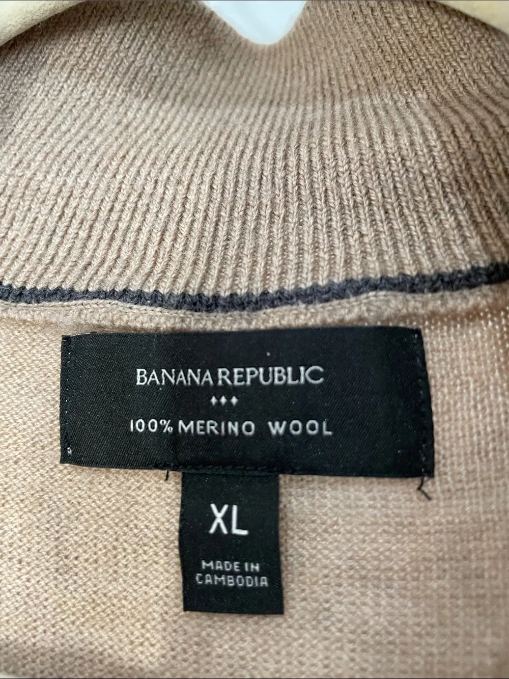 Banana Republic Men’s Merino Wool Sweater Size XL Tan Mock Neck Quarter Zip